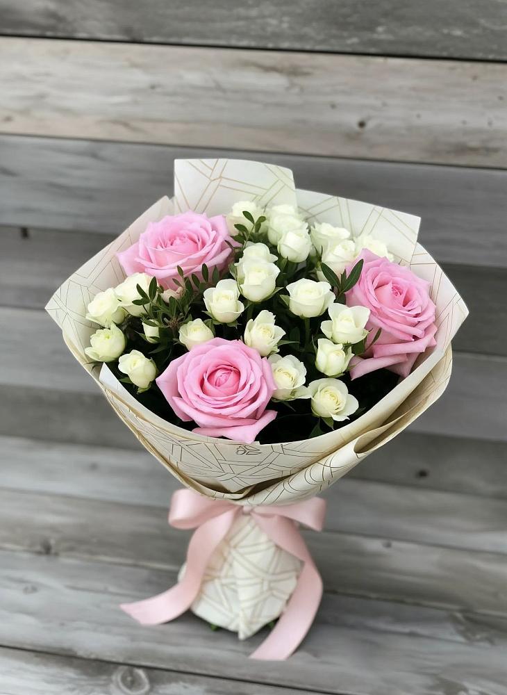 Букет цветов из: Розы в Юрты