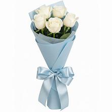 Букет 5 Белых роз Проуд в Юрты