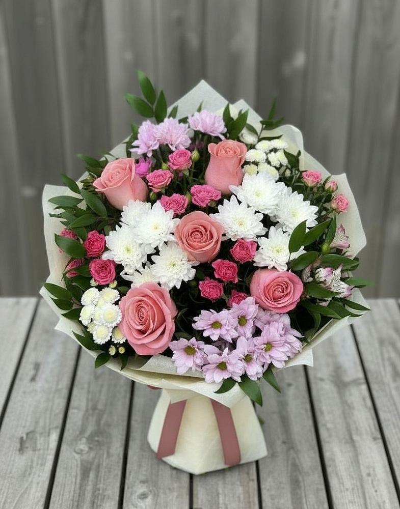 Букет цветов из: Альстромерии, Гвоздики, Розы и Хризантемы в Юрты