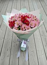 Букет цветов из:  Альстромерии в Юрты