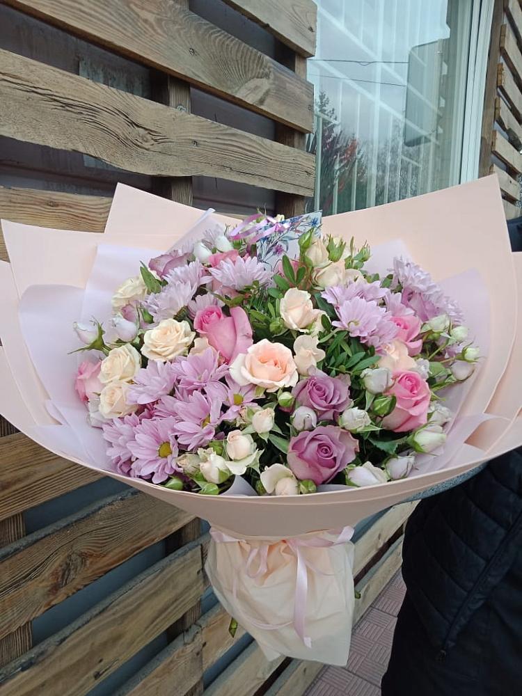 Букет цветов из: Розы и Хризантемы в Юрты