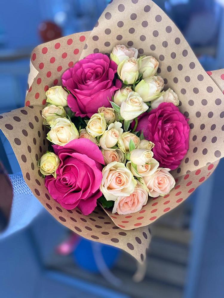 Букет цветов из: Розы в Юрты