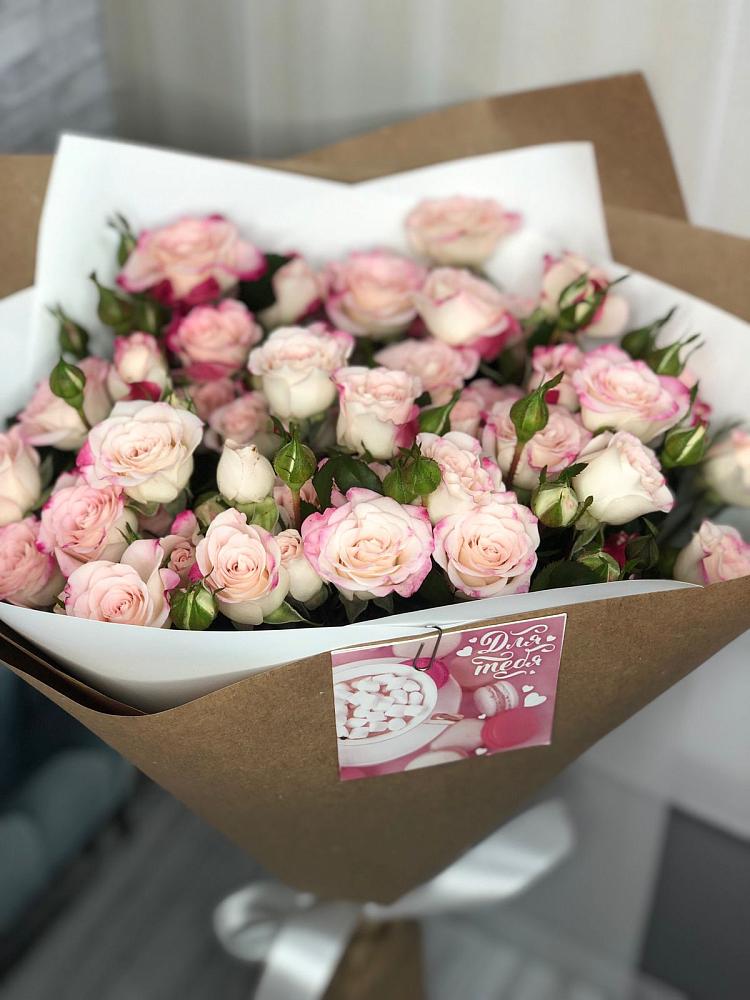 Букет цветов из: Розы в Юрты