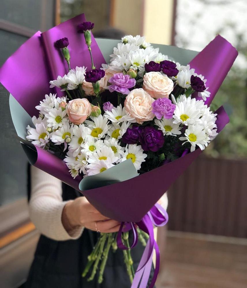 Букет цветов из: Хризантемы, Гвоздики и Розы в Юрты