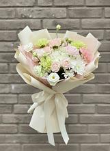 Букет цветов из:  Гвоздики, Розы, Лизиантусы и Хризантемы #REPLACE_PRED# Юрты