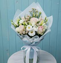 Букет цветов из:  Розы и Лизиантусы в Юрты